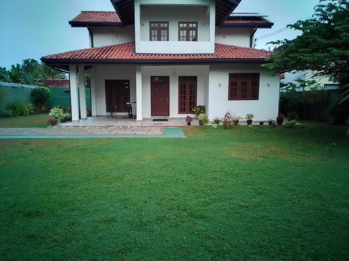 Negombovilla Exterior photo