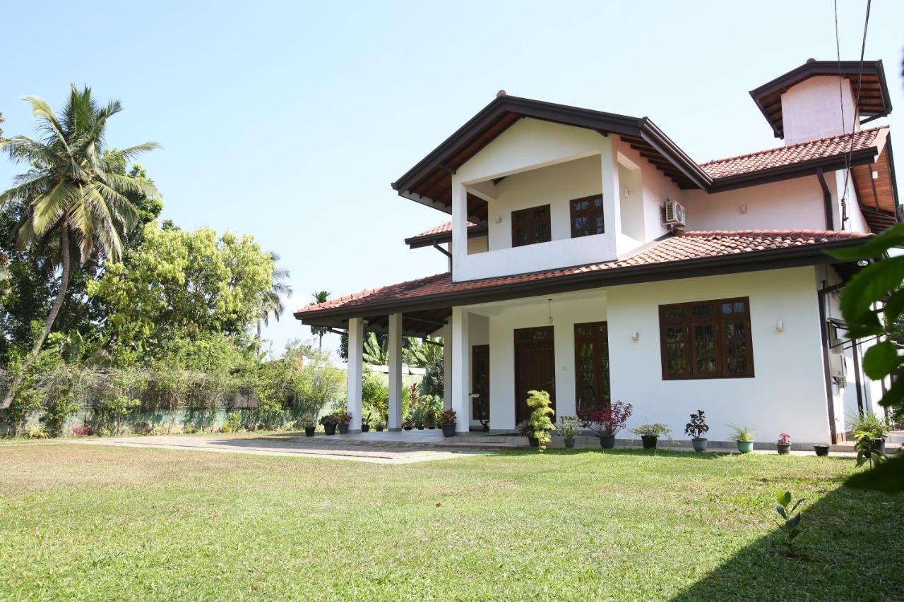 Negombovilla Exterior photo